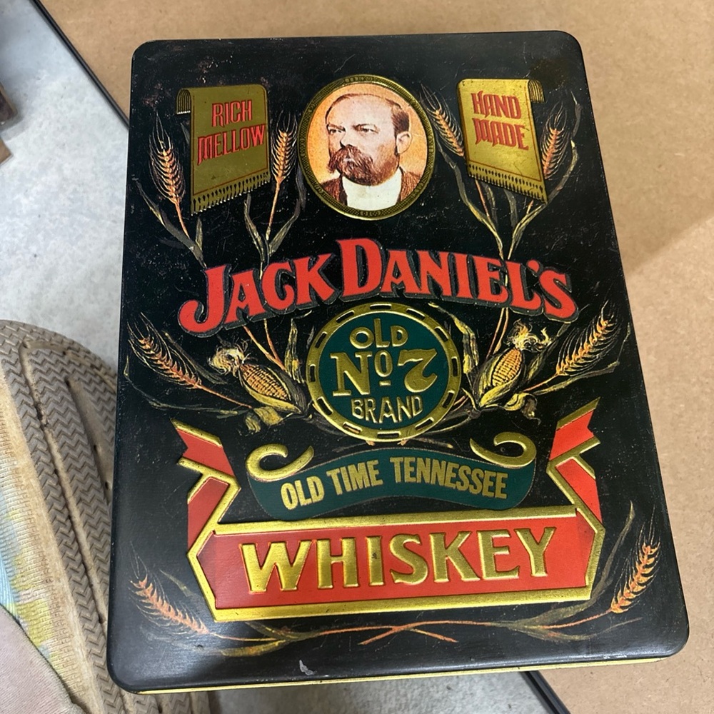 Vintage Jack Daniel's Old No. 7 hinged Tin w/ 1906 replica paper & bottle insert